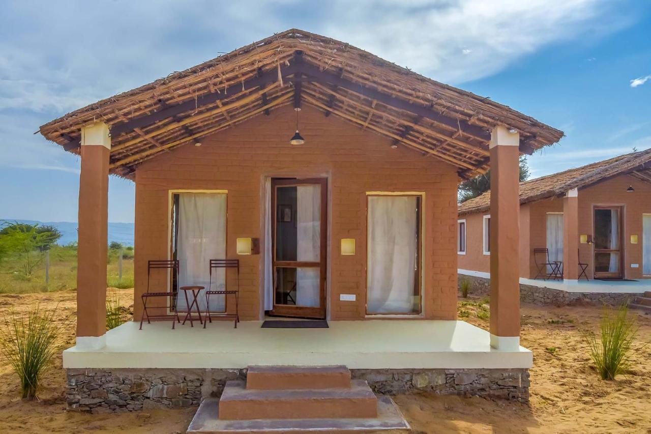 Camp Lands End Hotel Pushkar Bagian luar foto