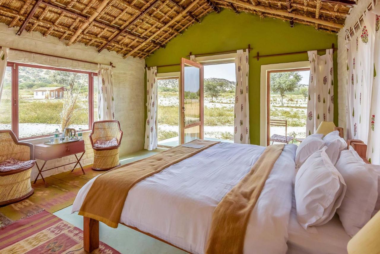Camp Lands End Hotel Pushkar Bagian luar foto