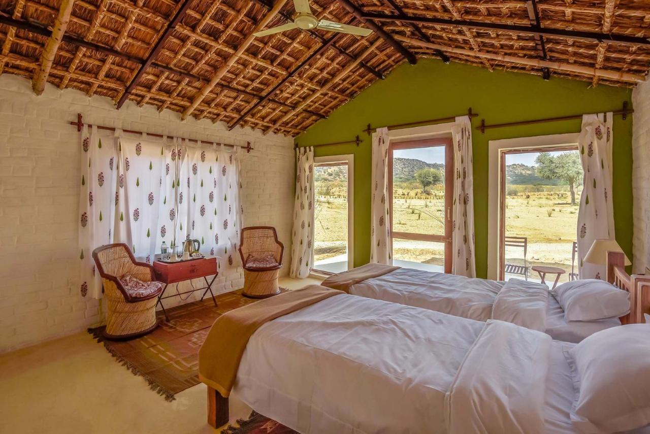 Camp Lands End Hotel Pushkar Bagian luar foto