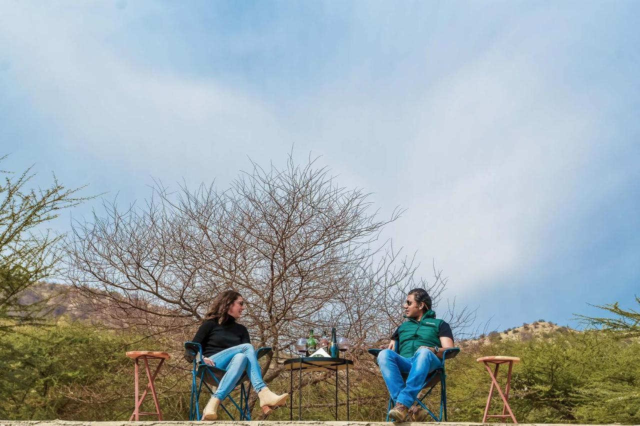 Camp Lands End Hotel Pushkar Bagian luar foto