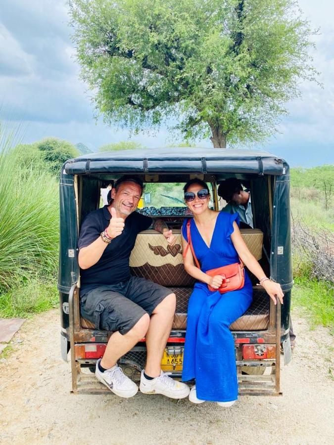 Camp Lands End Hotel Pushkar Bagian luar foto
